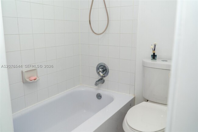 Building Photo - 854 NW 87th Ave