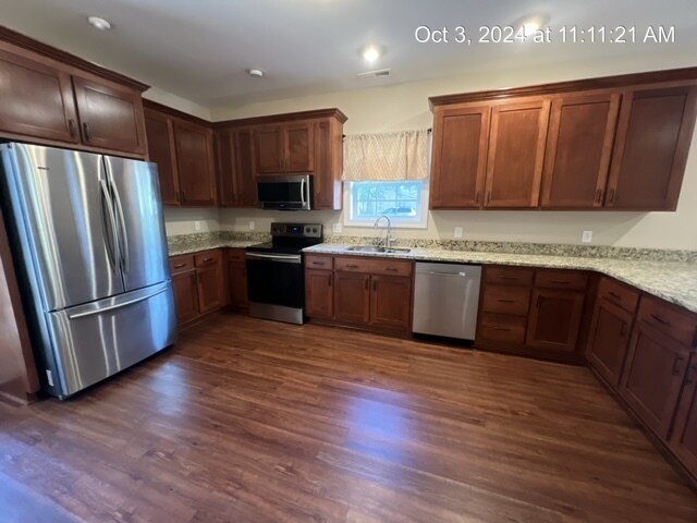 Building Photo - 425 S Hollywood Dr