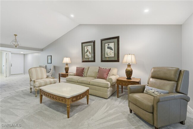 Building Photo - 5899 Chanteclair Dr