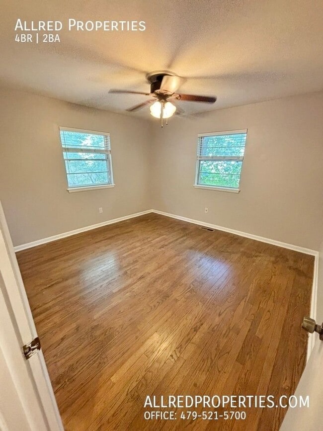 Building Photo - ? Winter Move-In Special: Save Big on Your First 3 Months! ?