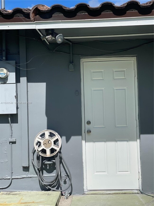 Building Photo - 11080 SW 62nd Terrace