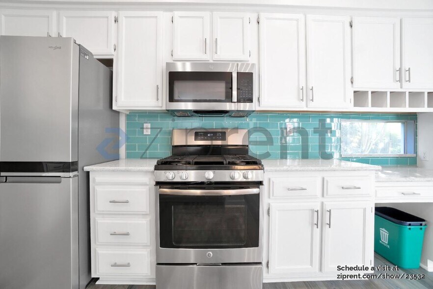 Building Photo - 9404 Fox Den Ct
