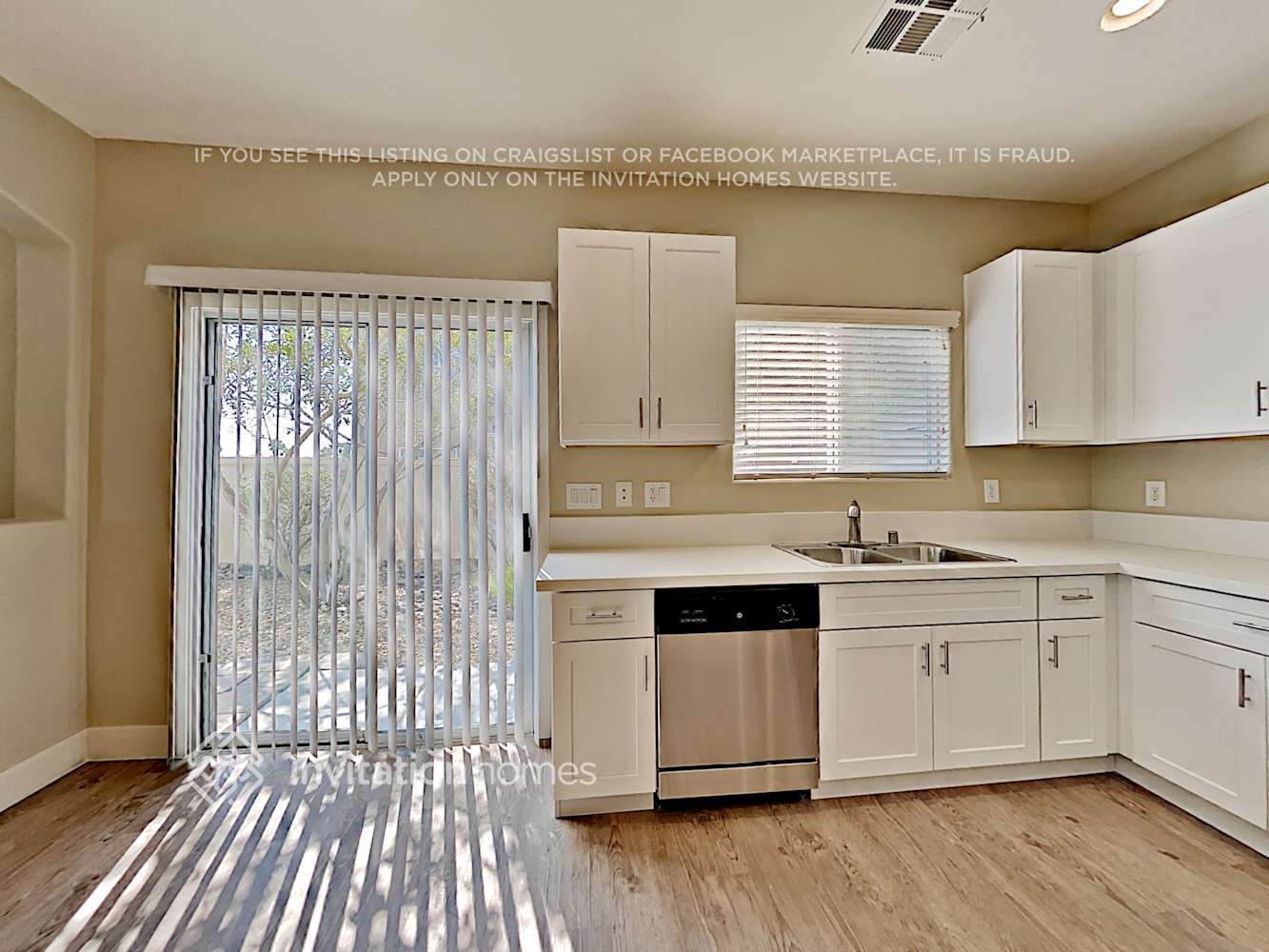 Building Photo - 8407 Lucero Ave