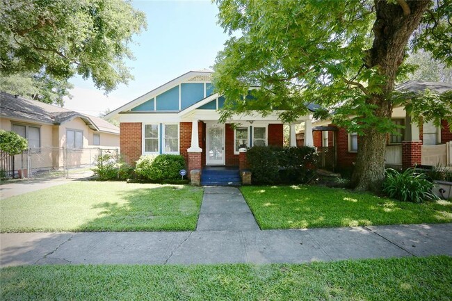 Primary Photo - 1036 W Gardner St