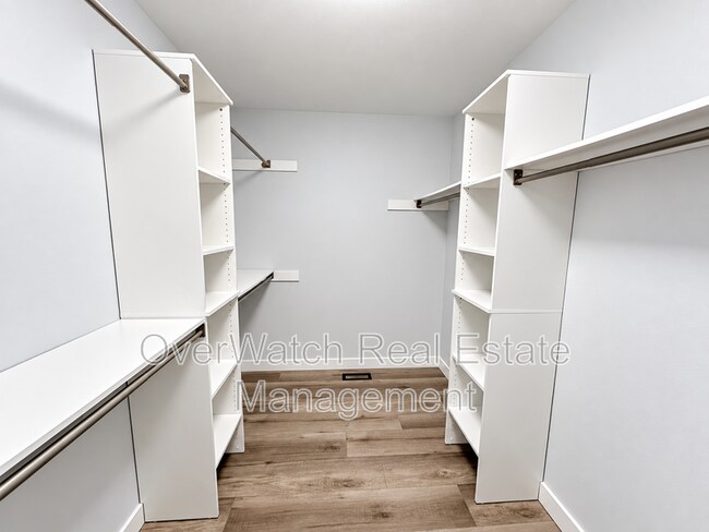 Building Photo - 4031 Lunar Dr