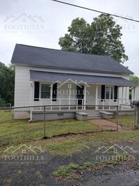Building Photo - 107 Bailey St