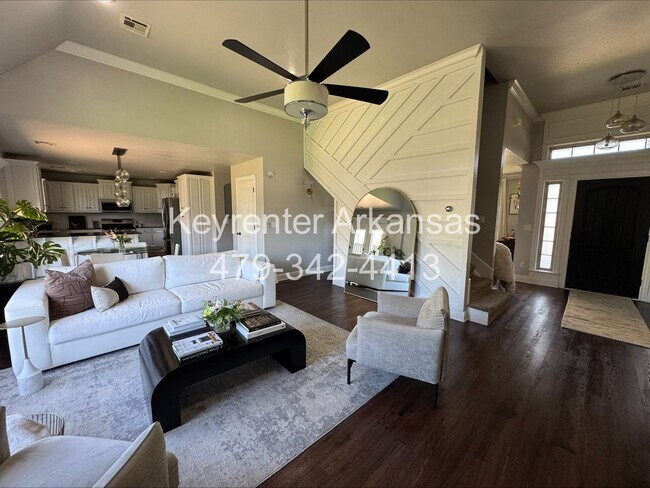 Building Photo - Beautiful Home | Prime Location