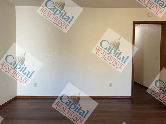Building Photo - Welcome Home!