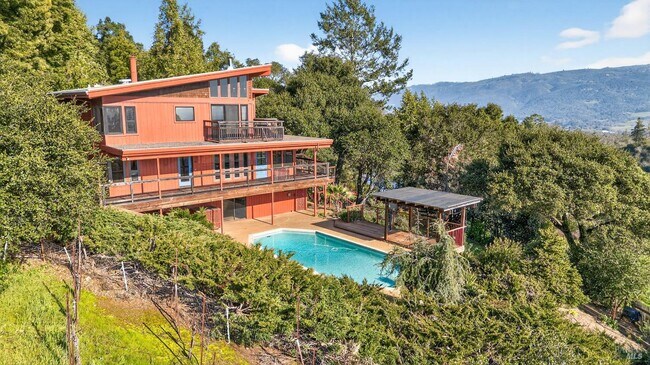 Building Photo - 2299 Sobre Vista Rd