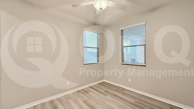 Building Photo - 4166 E Jesse St