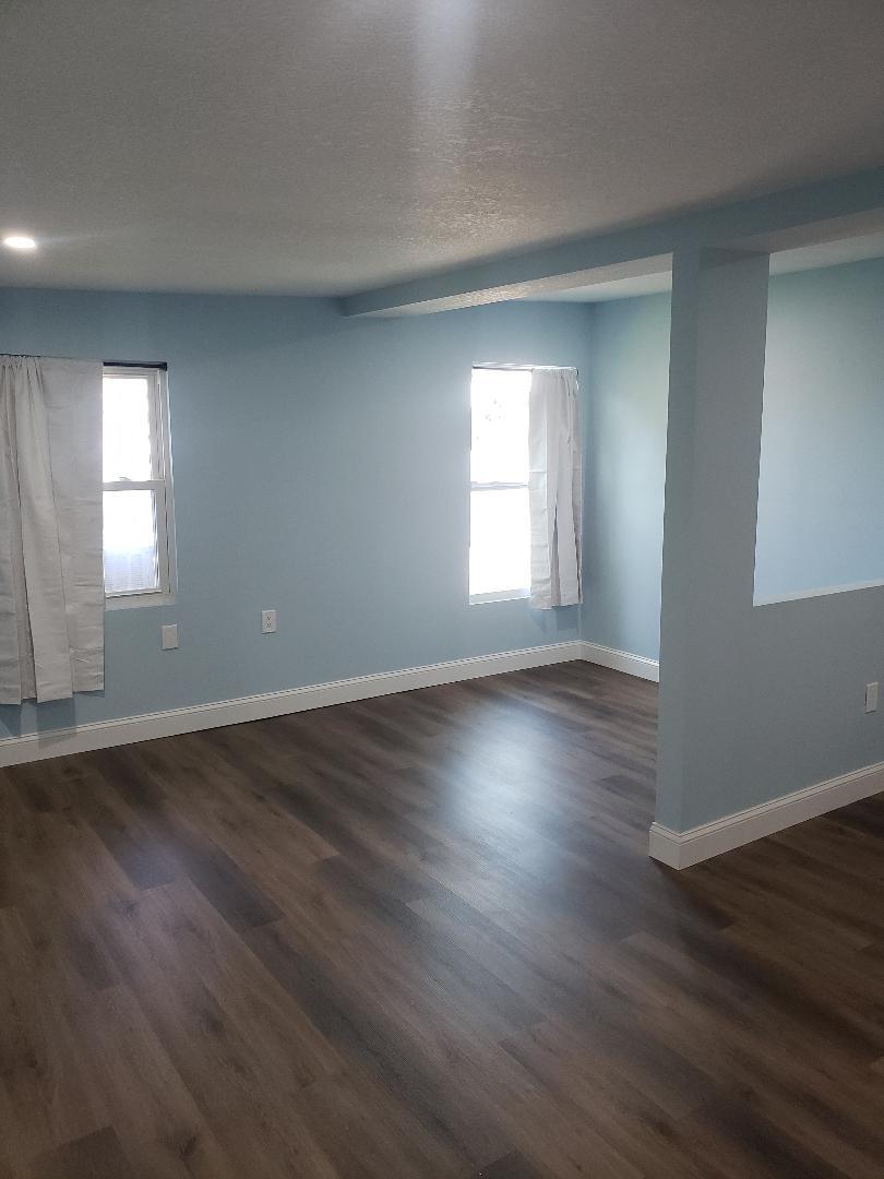 Bedroom windows - 6001 Cresthill Dr