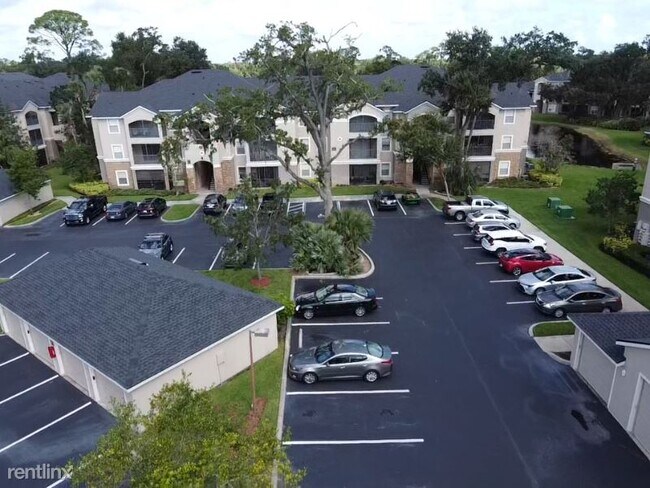 Building Photo - 2 br, 2 bath Condo - 940 Village Trl