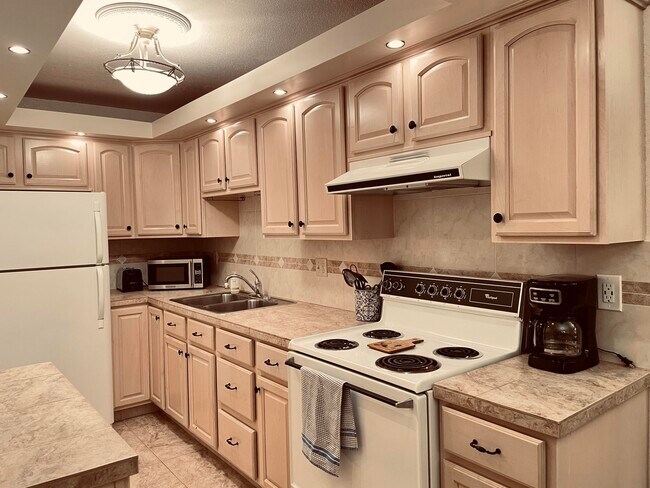 Building Photo - 2812 N Auburn Ct