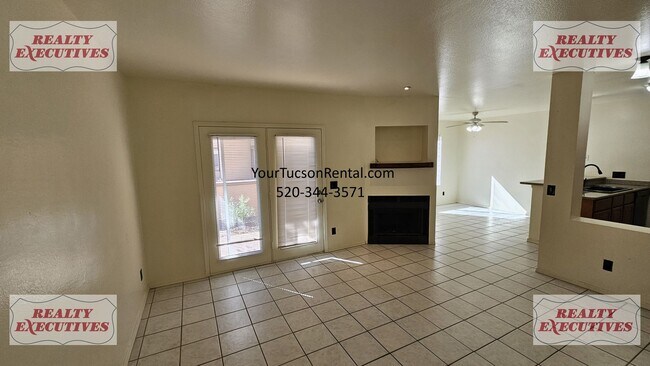 Building Photo - The Village in Midvale Park - Downstairs 1...