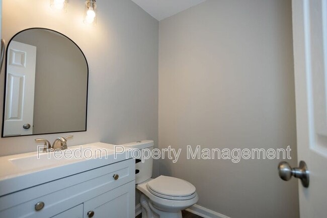 Building Photo - 10116 Wimbledon Ct