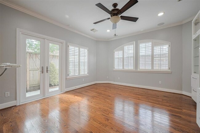 Building Photo - 5302 Fayette St