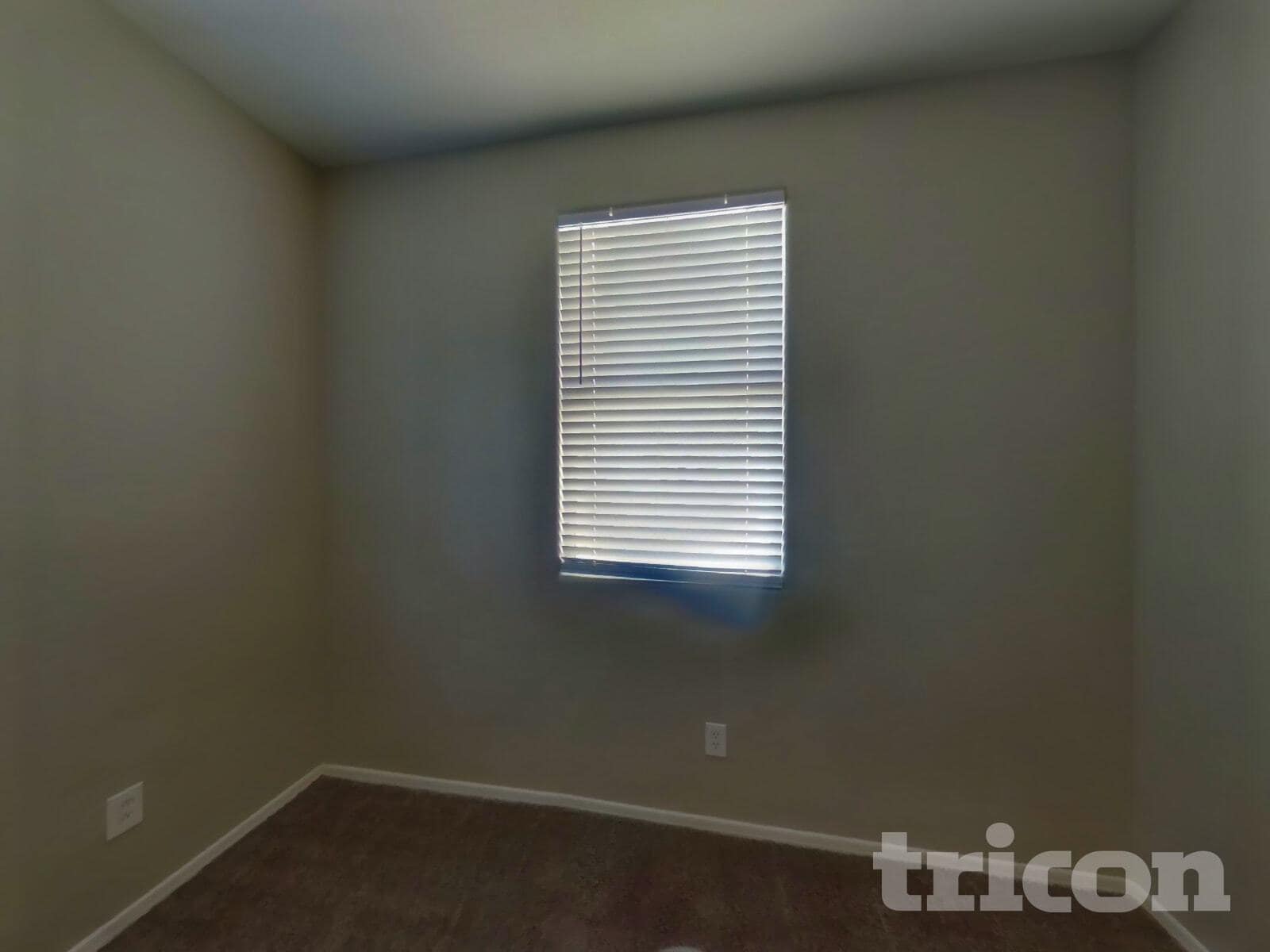 Building Photo - 3812 S 54th Glen