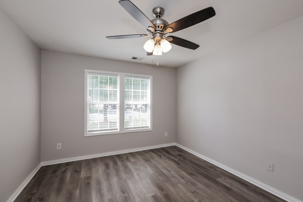 Building Photo - 1007 Kansas City Dr