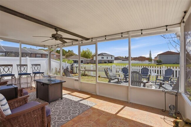 Building Photo - 10608 Laxton St