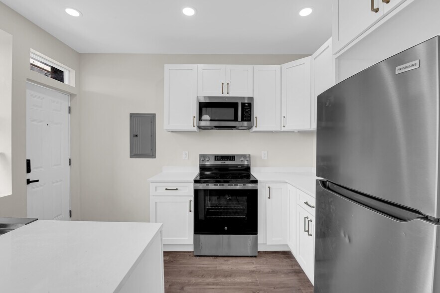 Building Photo - 6309 Delmar Blvd