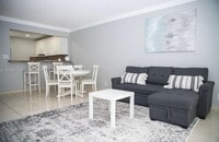 Building Photo - 3101 N Country Club Dr