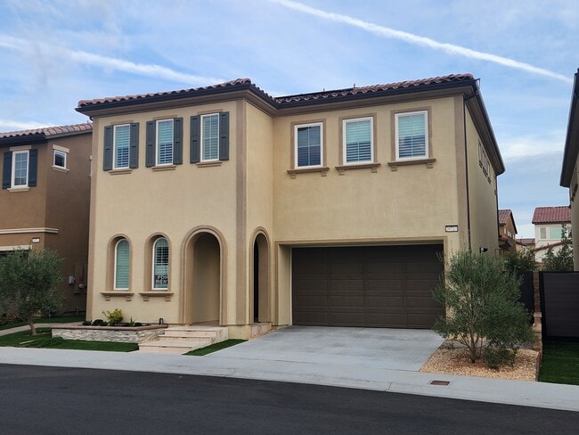 Building Photo - 20717 Pine Cone Cir