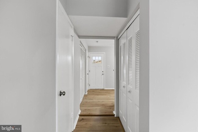 Building Photo - 341 Clarkson St