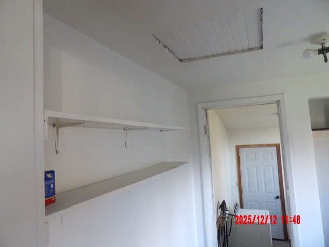 Building Photo - 2 Full Bedroom House with TWO BONUS rooms!