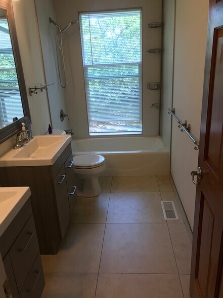 Top floor - 3412 177th Pl SW