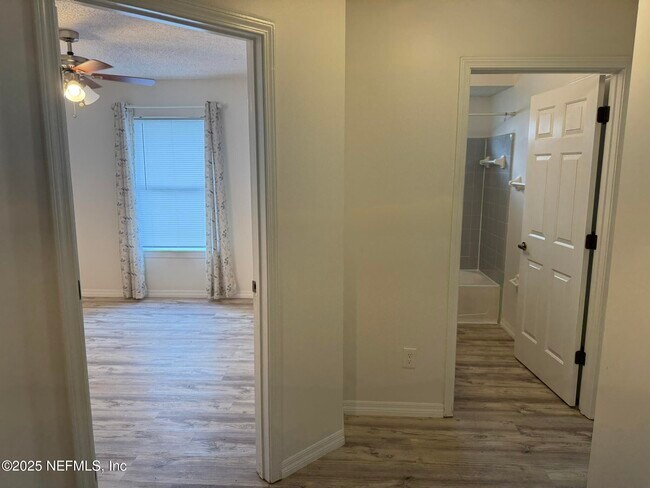 Building Photo - 96676 Commodore Point Dr