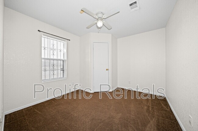 Building Photo - 3211 Tom Lockett Dr