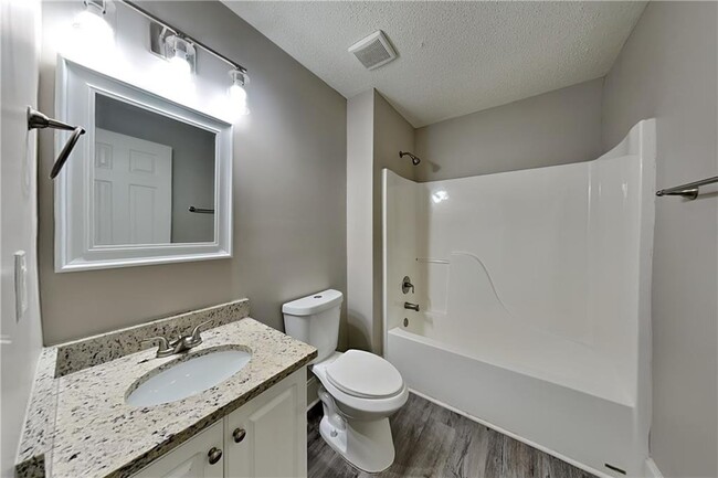 Building Photo - 755 Abbington Ln