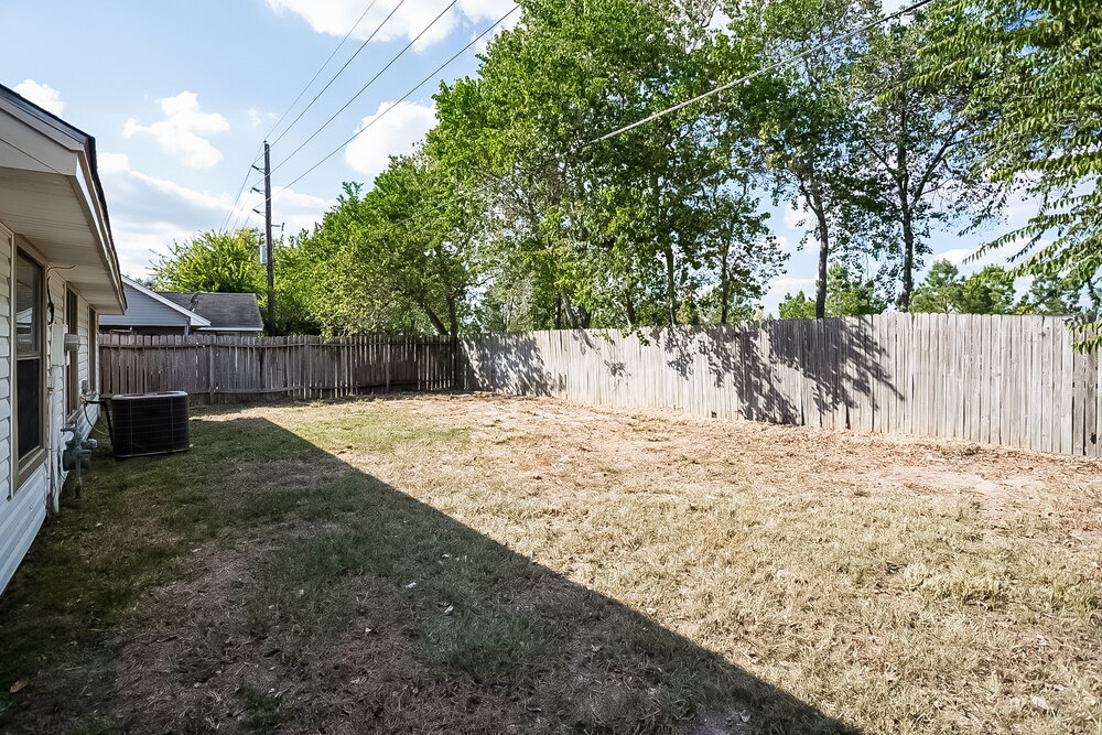 Building Photo - 24102 Scrivener Ln