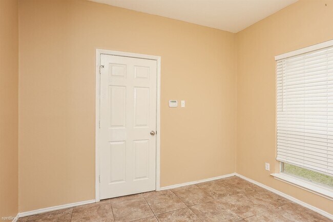 Building Photo - 3 br, 2 bath House - 2608 Wood Creek