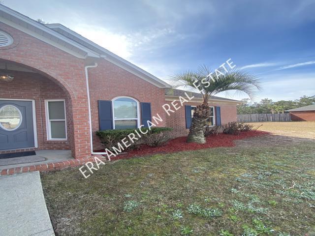 Primary Photo - 2621 Barefoot Creek Cir