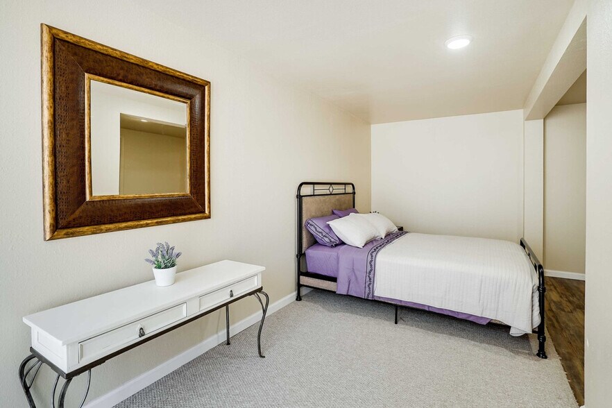 Building Photo - 5055 Old Dublin Rd