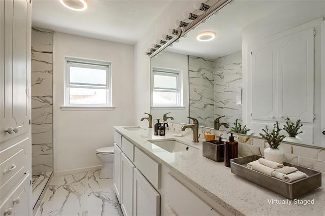 Building Photo - 1309 White Cir