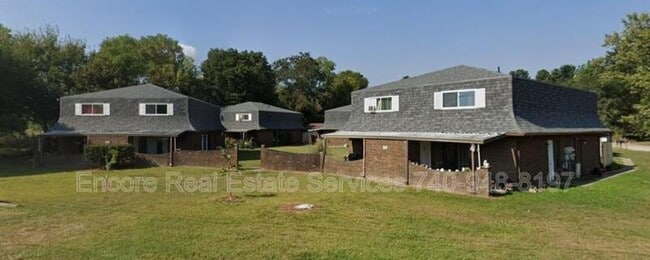 Primary Photo - 1111 Hollander St