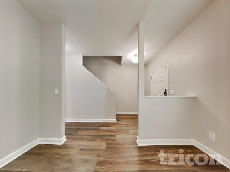 Building Photo - 7337 Ethans Way