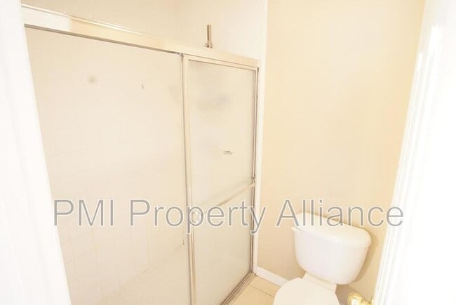 Building Photo - 12111 Goldenstar Ln