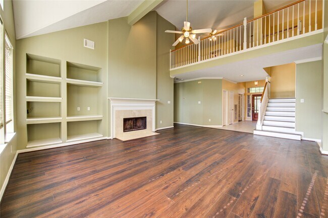 Building Photo - 1807 Garden Terrace Dr