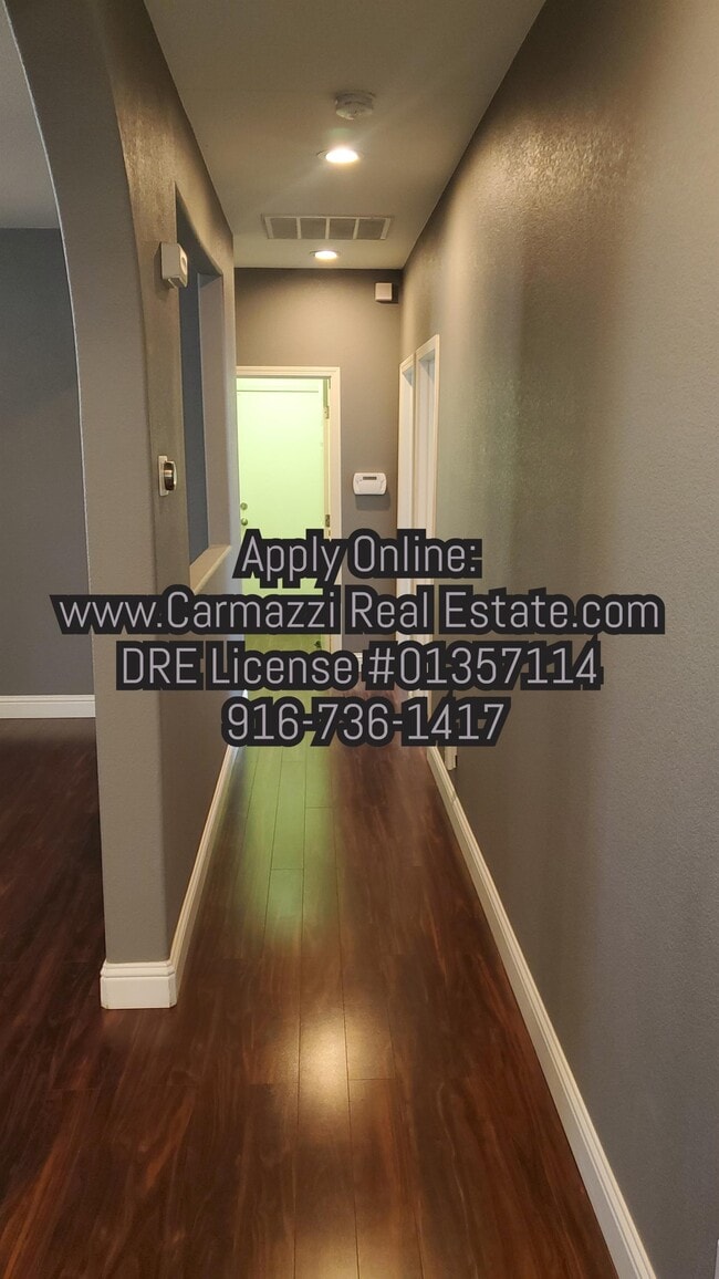 Building Photo - 139 Dragonfly Cir