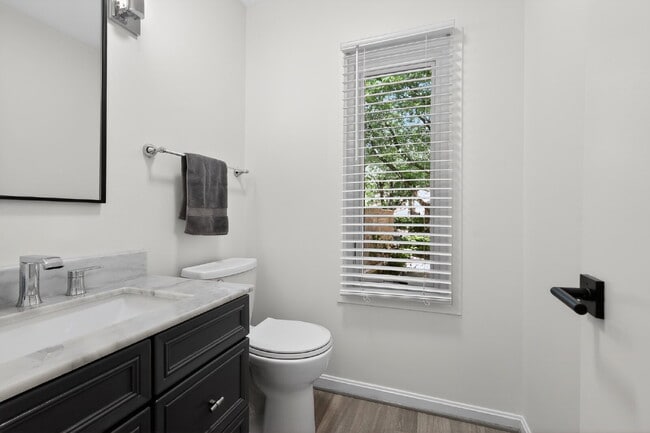 Building Photo - Elegant & Spacious Contemporary Townhome in Serene Potomac Enclave