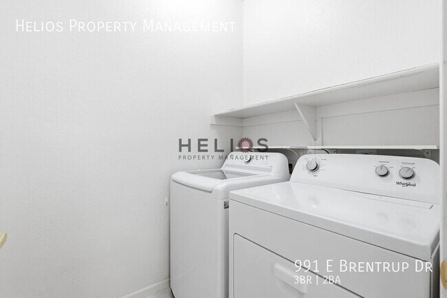 Building Photo - 991 E Brentrup Dr