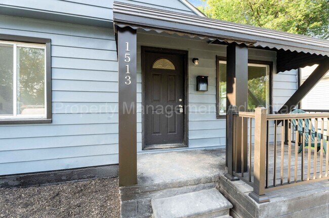 Building Photo - 1513 E Meyers Ave