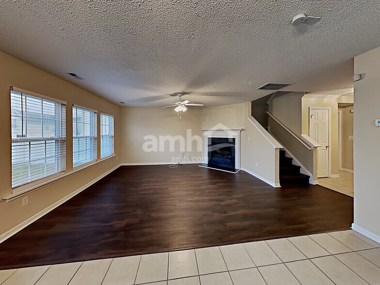 Building Photo - 4020 Flat Sedge Ln