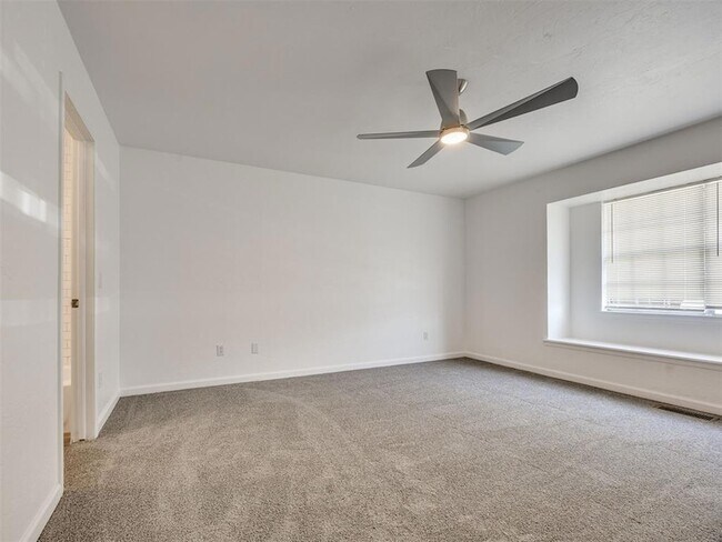 Building Photo - 6312 Overcourt Manor