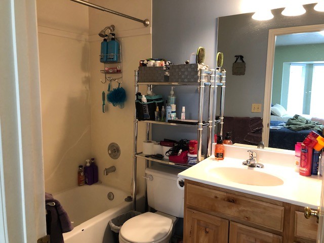 3 Bathrooms - 547 N 300 E