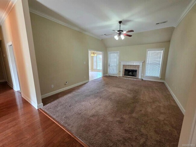 Building Photo - 9354 Wrens Way