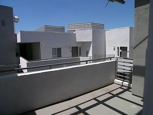 Building Photo - Mills at Cortez Hills